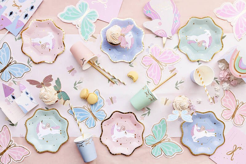 6 Pappteller "Fliegendes Einhorn" - 18cm - Party im Karton