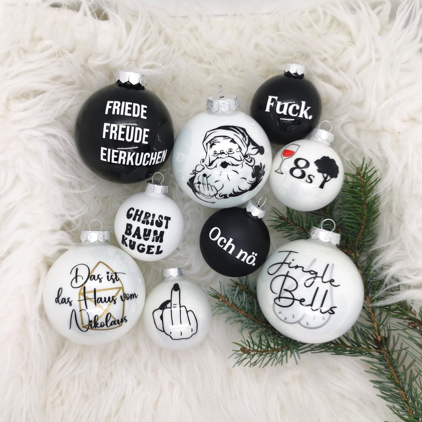 Weihnachtskugel - "Mittelfinger Weiß" - Party im Karton