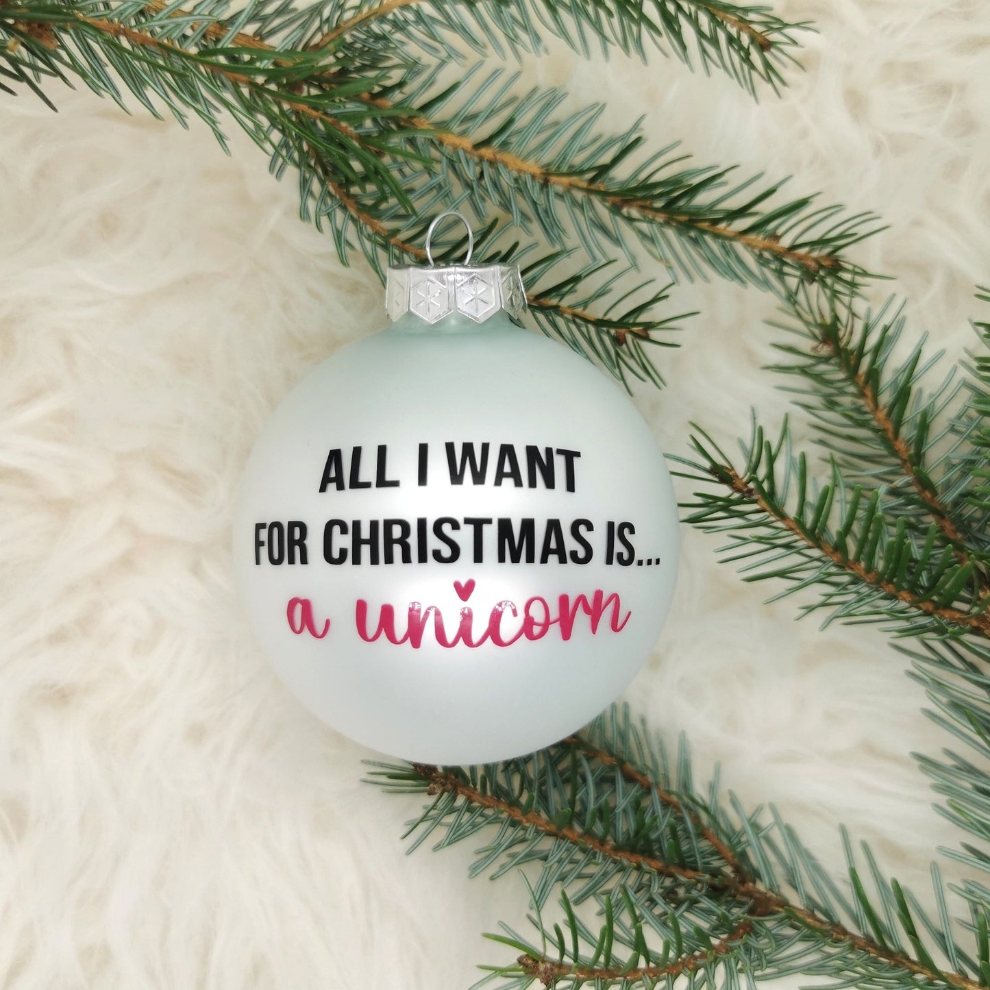 Weihnachtskugel - "All I want for Christmas is...a unicorn" - Party im Karton
